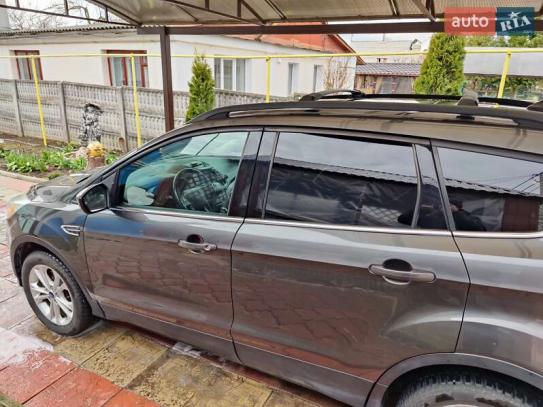 Ford Escape
                          2017г. в рассрочку