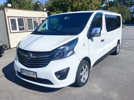 Opel Vivaro 2016г. в рассрочку