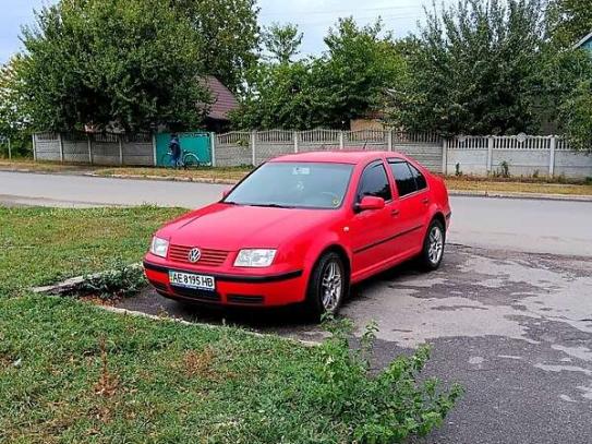 Volkswagen Bora                            2002г. в рассрочку