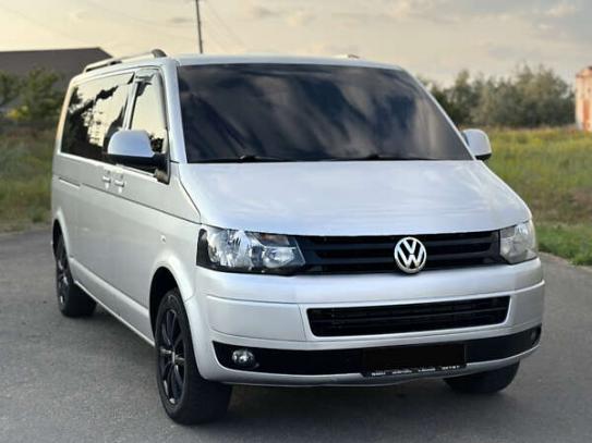 Volkswagen Transporter 2011р. у розстрочку