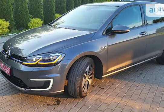 Volkswagen E-golf 2018г. в рассрочку