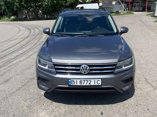 Volkswagen Tiguan
                          2018г. в рассрочку