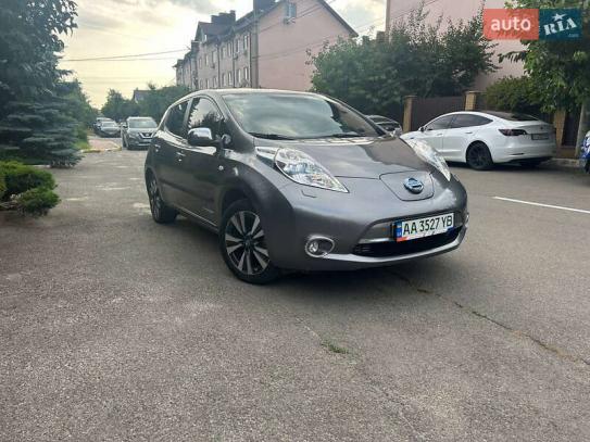 Nissan Leaf                            2016г. в рассрочку