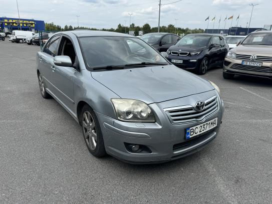 Toyota Avensis 2007р. у розстрочку