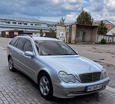 Mercedes-benz C200 2002р. у розстрочку