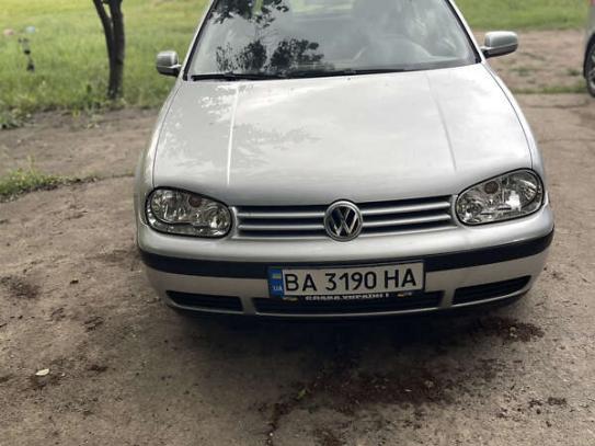 Volkswagen Golf
                            2003г. в рассрочку