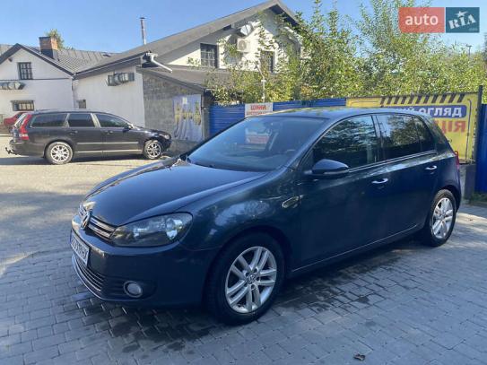 Volkswagen Golf
                            2010г. в рассрочку