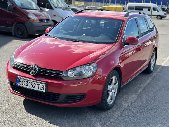 Volkswagen Golf 2010р. у розстрочку