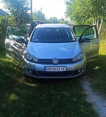 Volkswagen Golf 2011р. у розстрочку