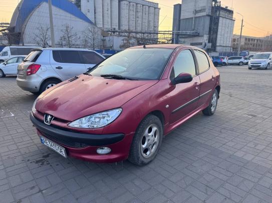 Peugeot 206
                             2004г. в рассрочку