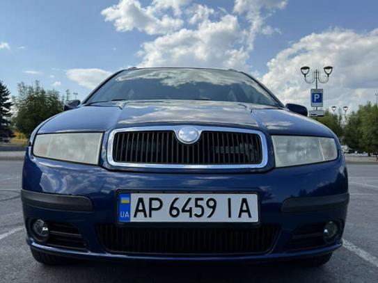 Skoda Fabia
                           2006г. в рассрочку