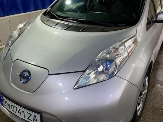 Nissan Leaf                            2013г. в рассрочку