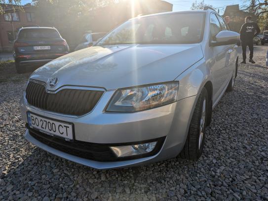 Skoda Octavia                         2016г. в рассрочку