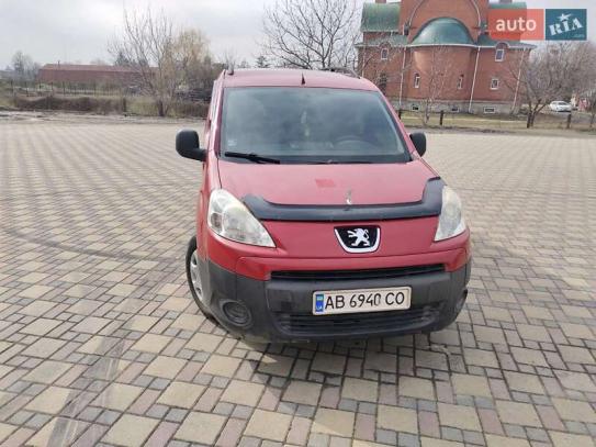 Peugeot Partner
                         2010г. в рассрочку