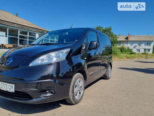 Nissan E-nv200 2014г. в рассрочку