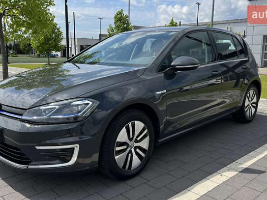 Volkswagen E-golf                          2020г. в рассрочку