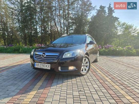 Opel Insignia                        2011г. в рассрочку