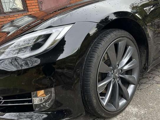 Tesla Model s
                         2017г. в рассрочку