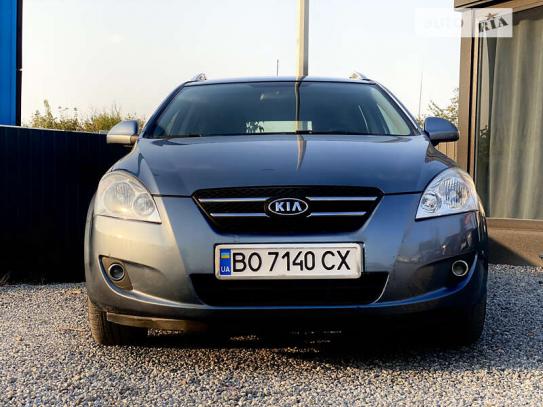 Kia Ceed
                            2008г. в рассрочку