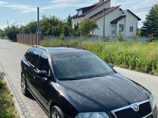 Skoda Octavia 2006р. у розстрочку