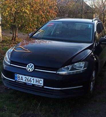 Volkswagen Golf
                            2019г. в рассрочку