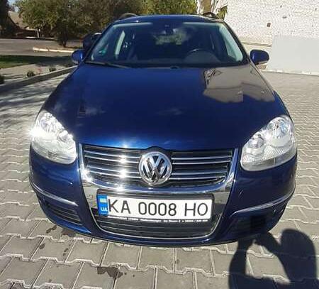 Volkswagen Golf 2009р. у розстрочку