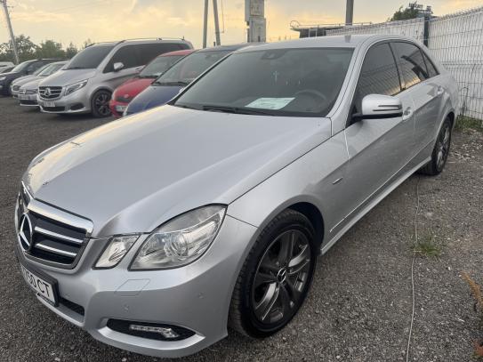 Mercedes-benz E200
                            2009г. в рассрочку