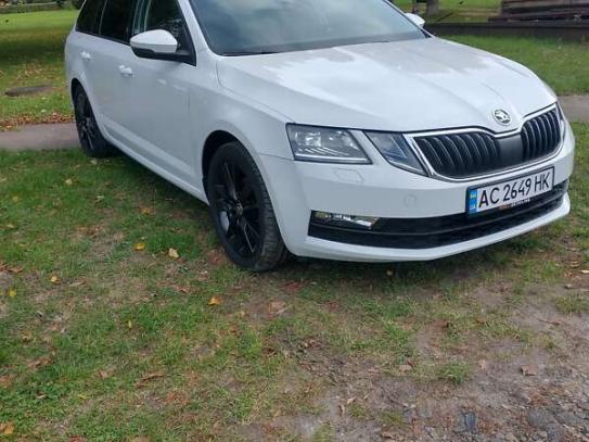 Skoda Octavia 2018г. в рассрочку