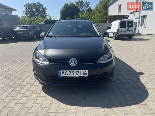 Volkswagen Golf
                            2015г. в рассрочку