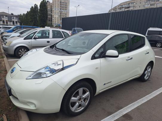 Nissan Leaf 2011р. у розстрочку