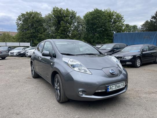 Nissan Leaf
                            2014г. в рассрочку