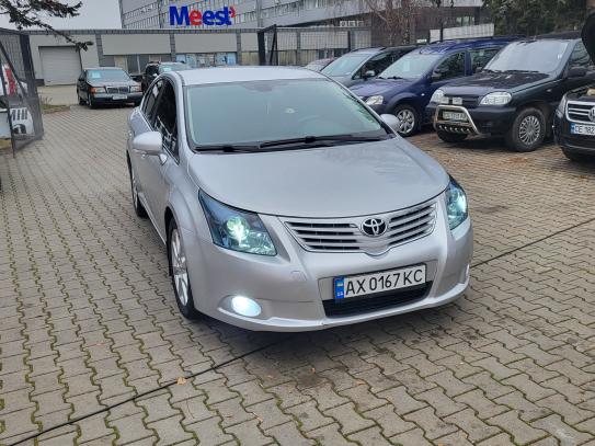 Toyota Avensis 2008р. у розстрочку