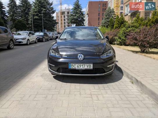 Volkswagen E-golf
                          2014г. в рассрочку