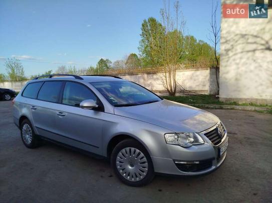 Volkswagen Passat                          2001г. в рассрочку