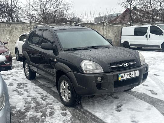 Hyundai Tucson                          2008г. в рассрочку