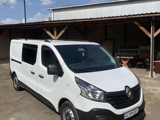 Renault Trafic 2017г. в рассрочку