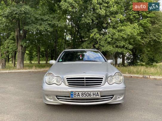 Mercedes-benz C-class                         2004г. в рассрочку