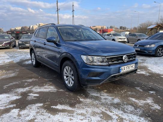 Volkswagen Tiguan
                          2018г. в рассрочку