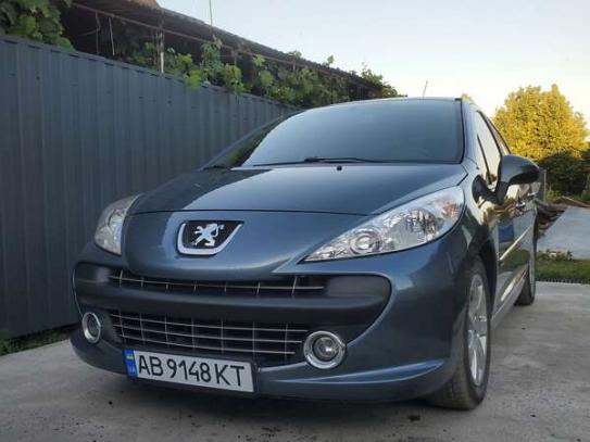 Peugeot 207                             2007г. в рассрочку