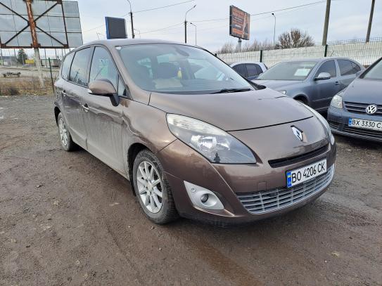 Renault Megane scenic                   2010г. в рассрочку