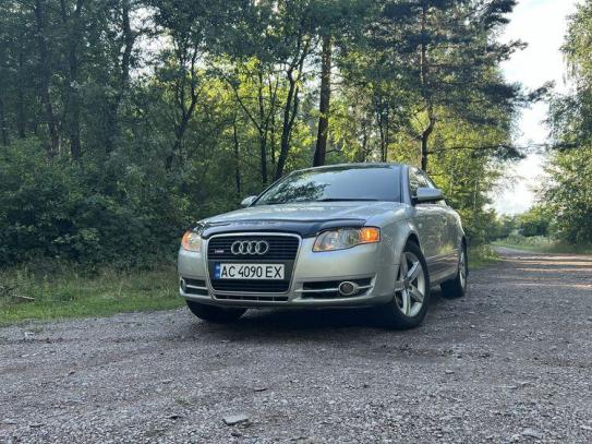Audi A4                              2005г. в рассрочку