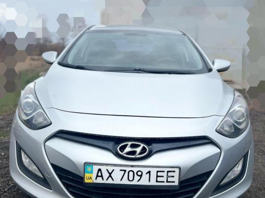 Hyundai I30                             2013г. в рассрочку