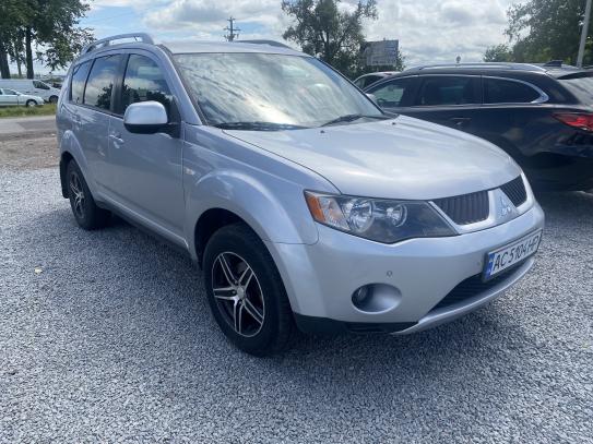 Mitsubishi Outlander                       2009г. в рассрочку