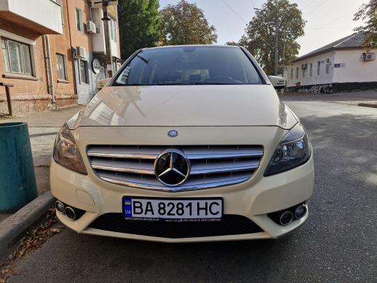 Mercedes-benz B 180 2012г. в рассрочку