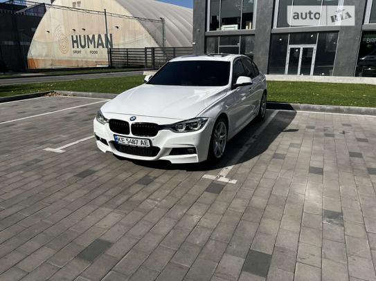 Bmw 328i 2016г. в рассрочку