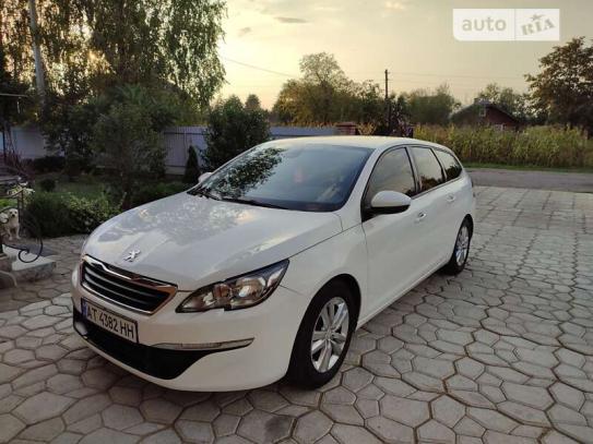 Peugeot 308 2014г. в рассрочку