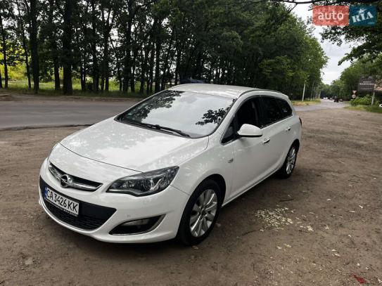 Opel Astra 2013р. у розстрочку