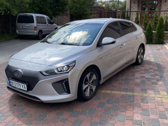 Hyundai Ioniq                           2017г. в рассрочку