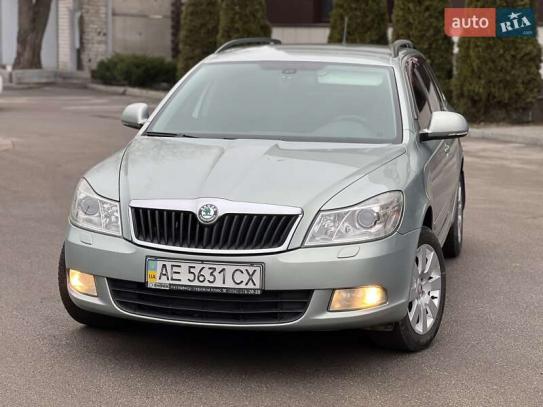 Skoda Octavia
                         2011г. в рассрочку