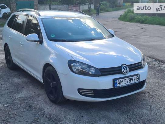 Volkswagen Golf 2011р. у розстрочку